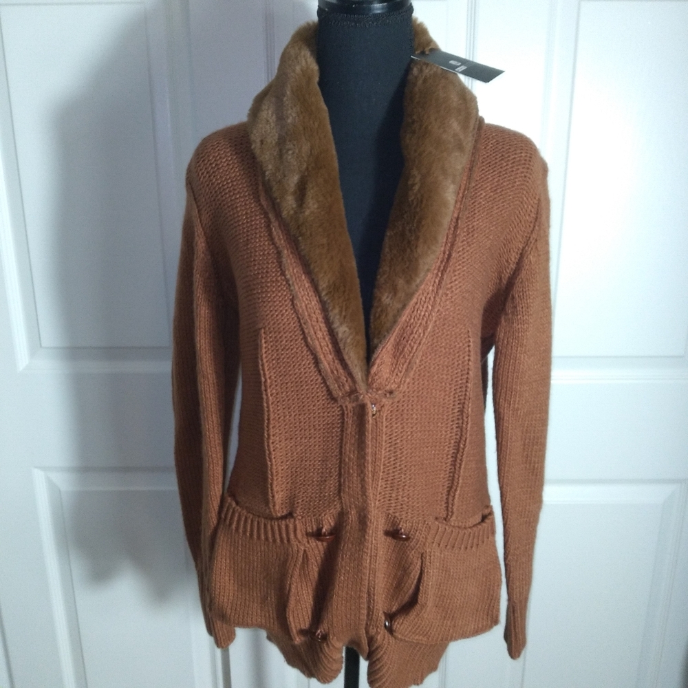 STYLEWE Women's Brown Knit Sweater with Turn Down Faux Fur Collar- Size S